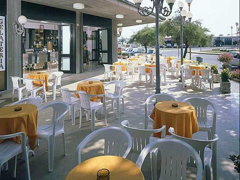 Hotel Genzianella Cervia Exterior photo